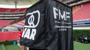 IFAB analiza el uso del VAR en segundas tarjetas amarillas dudosas