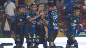 Los Gallos suman su primera victoria en el Apertura 2025 con gol de último minuto ante el San Luis