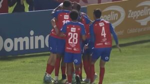 Xelajú MC aplasta y hunde en el fondo a Guastatoya