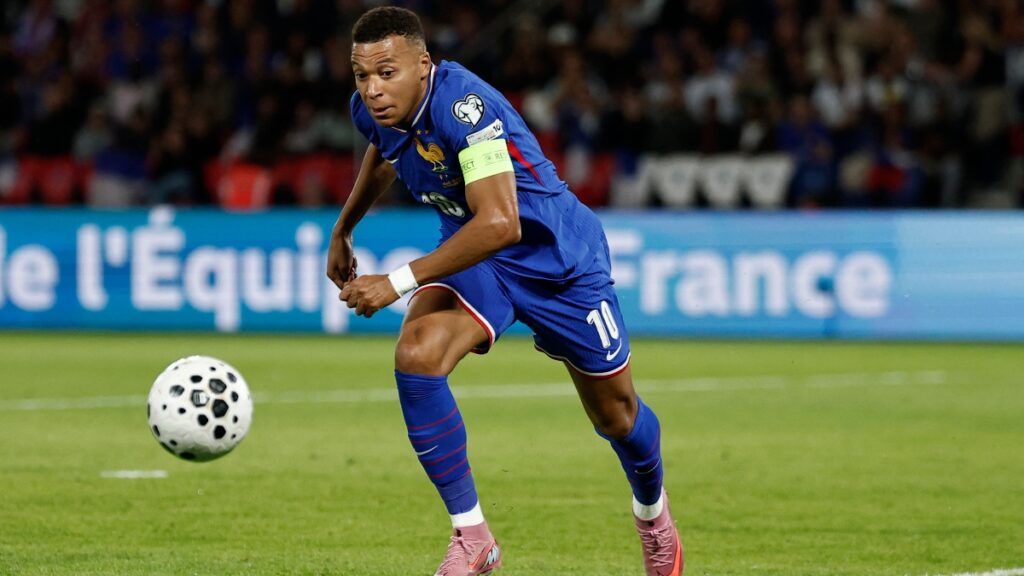 Kylian Mbappé, figura de Francia vs Islandia / REUTERS/Benoit Tessier