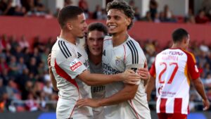 Richard Ríos le demuestra a José Mourinho que puede ser su bastión en Benfica