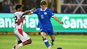 Surinam sorprende en el Cuscatlán y se impone ante El Salvador