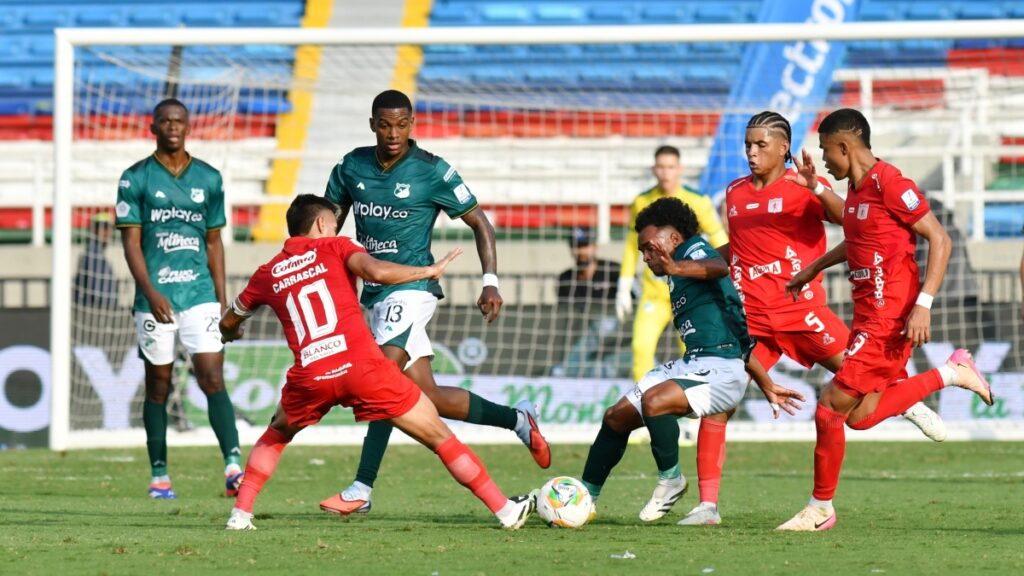 Pusieron ganas, pero no pasó nada. Vizzor