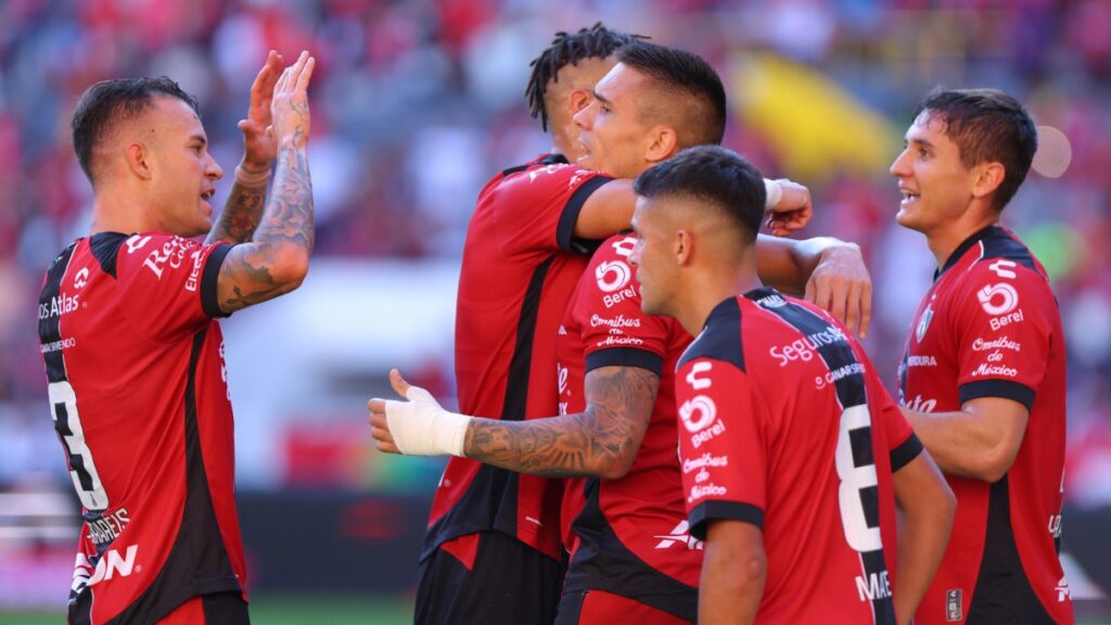 Atlas en festejo de gol