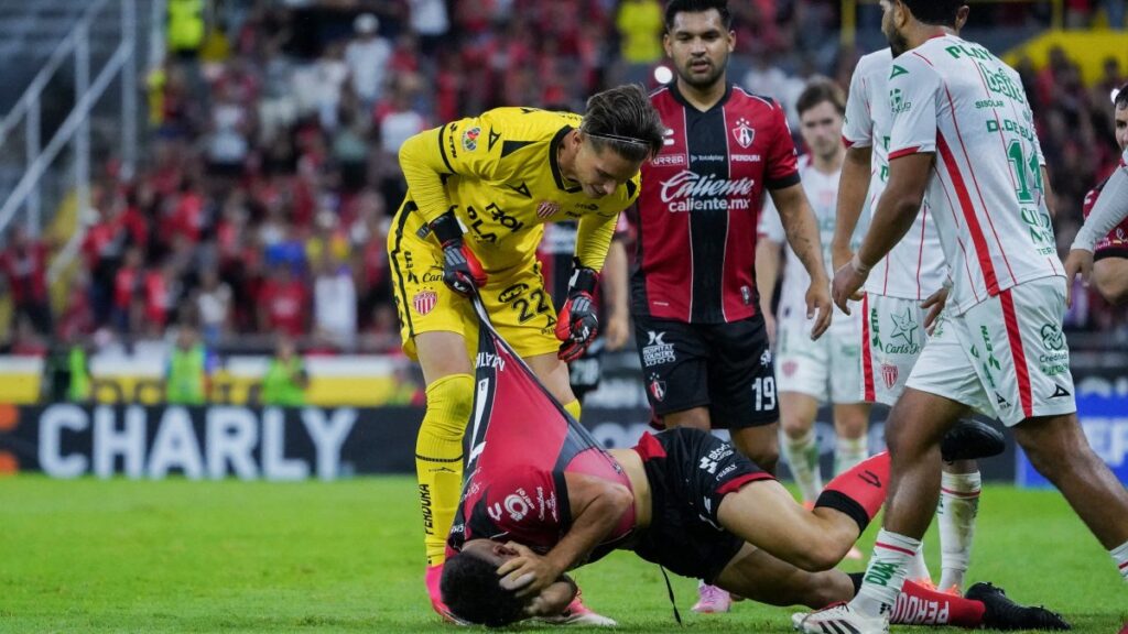 Bronca en el Atlas vs Necaxa