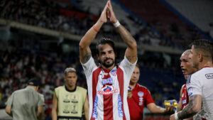 Javier Báez se saca el traje de villano y se come al Pasto: claves del triunfo Rojiblanco