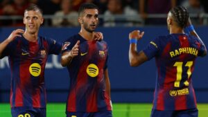 Ferrán Torres y Dani Olmo mantienen al Barcelona en la persecución del Real Madrid