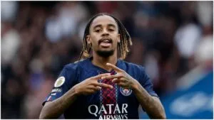 El PSG de Luis Enrique continúa imparable: Barcola anota doblete en victoria ante el Lens