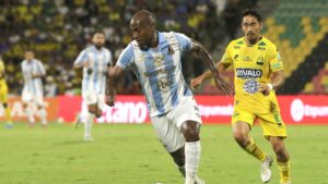 Bucaramanga da la gran sorpresa: vence a Tolima y lidera en la Liga