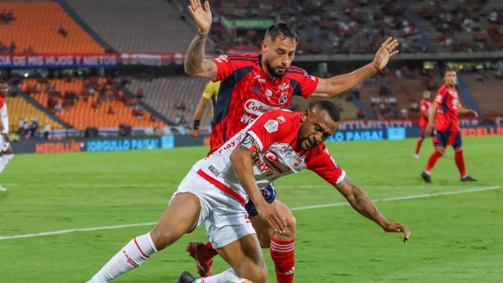 DIM vs Santa Fe por Copa | VizzorImage.