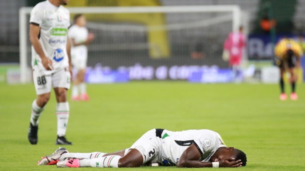 Jugadores de Once Caldas | VizzorImage.