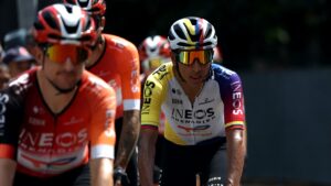 Egan Bernal abandona la carrera de ruta del Mundial de Ciclismo