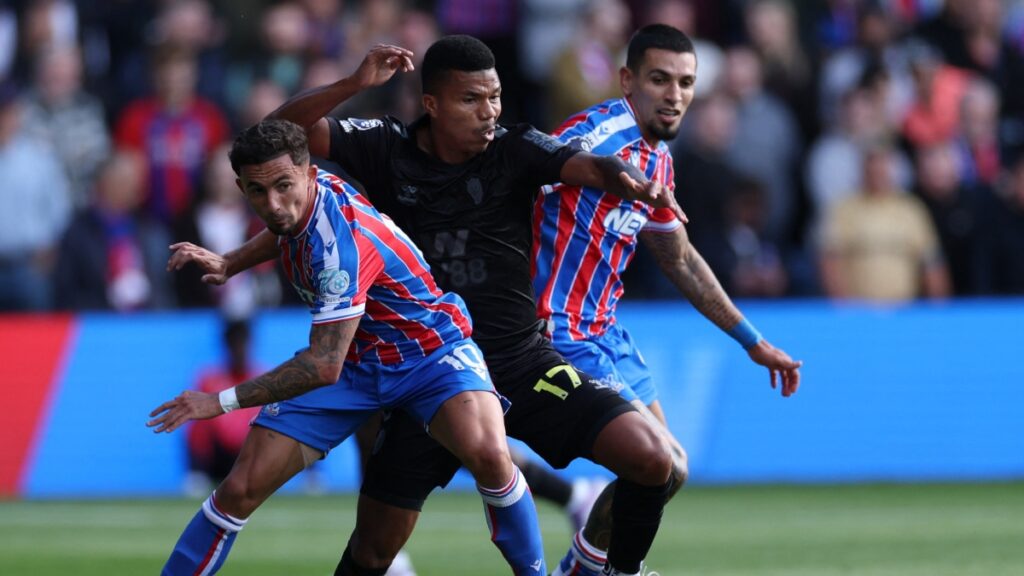 Daniel Muñoz en el Crystal Palace | Reuters.