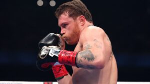 Canelo afirma que esta derrota no lo define y pide revancha a Crawford