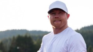 Jacqui Spikes amenaza al Canelo Álvarez: “Sentirá el poder de Terence Crawford”