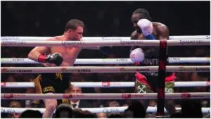 Canelo Álvarez buscaría revancha con Terence Crawford por falta de opciones