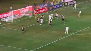 Carlos Cuesta y su debut soñado en Brasil: bautismo de gol con Vasco Da Gama