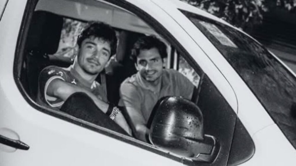 Los pilotos, Charles Leclerc y Carlos Sainz, vivieron una aventura a tener que regresar en camioneta a Mónaco desde Bakú por el mal tiempo.