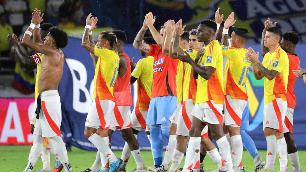 La Selección Colombia celebra. - Vizzor Image.