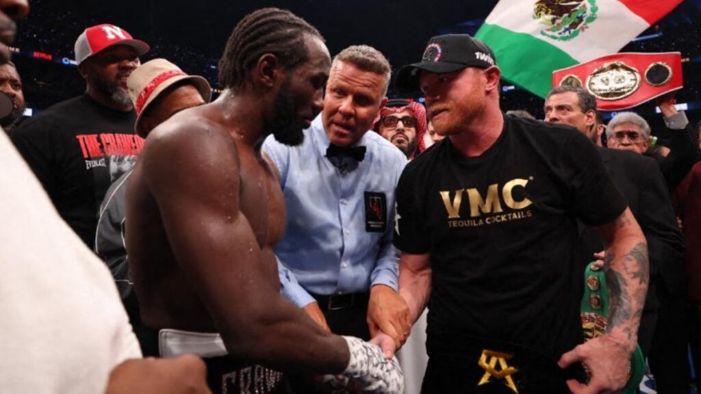 Terence Crawford reconoce al Canelo Álvarez tras su victoria en Las Vegas