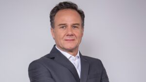 Bernardo de la Garza, reconocido por la UCI como presidente de la Unión Ciclista de México