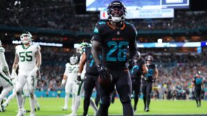 Dolphins logra primera victoria y agrava inicio de Jets en la NFL
