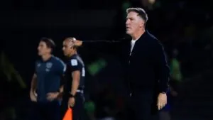 Eduardo Berizzo, en la cuerda floja con León tras derrota ante Juárez
