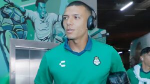 Franco Fagúndez, separado de Santos por incumplimiento de contrato