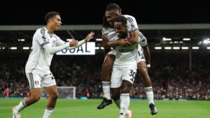 Fulham acaba con el Brentford y escala posiciones; Raúl Jiménez juega diez minutos