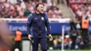 Las lesiones preocupan en Chivas de cara al duelo ante Pumas