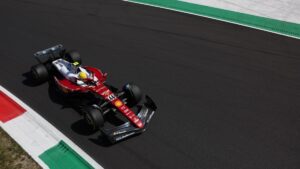 Hamilton niega rebufo a Leclerc y apunta a la remontada en Monza