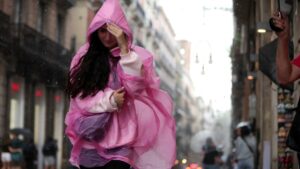 Narda ya es huracán categoría 1: ¿Cuál es su trayectoria y qué estados afectará?