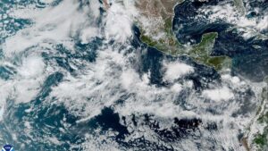 Huracán Lorena evoluciona a categoría 1: ¿Dónde está y cuál es su trayectoria?