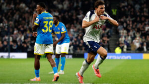 Wolverhampton se queda con la miel en los labios y sigue sin ganar en la Premier