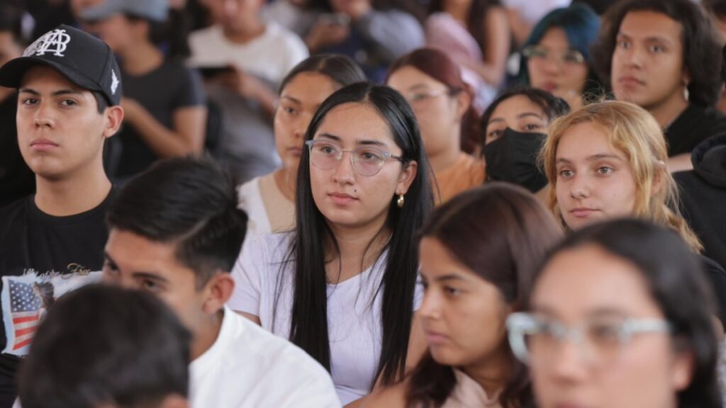 Jóvenes Escribiendo el Futuro: ¿Qué necesito para registrarme en octubre y recibir esta ayuda de parte del gobierno?