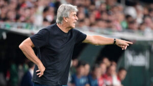 El Betis se rejuvenece y profundiza el bache de la Real Sociedad