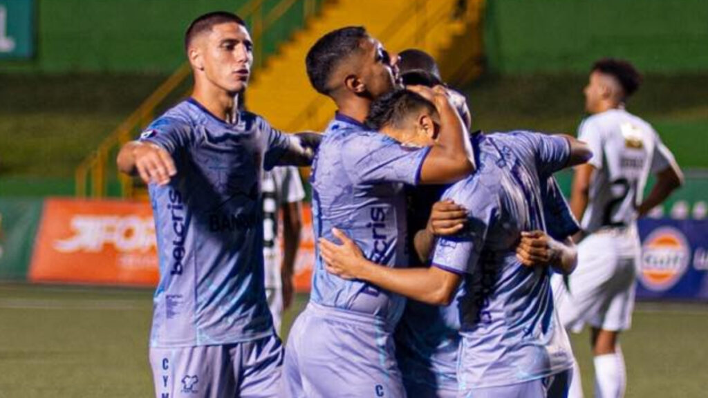 Antigua y una goleada genial sobre Comunicaciones. (Antigua Facebook Oficial)