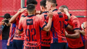 Municipal liquida a Marquense en un tiempo y es líder