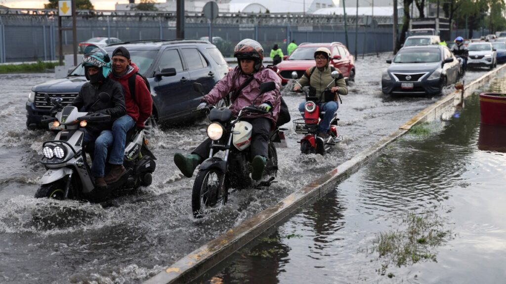 Seguirán las lluvias en todo el país | REUTERS/Luis Cortes