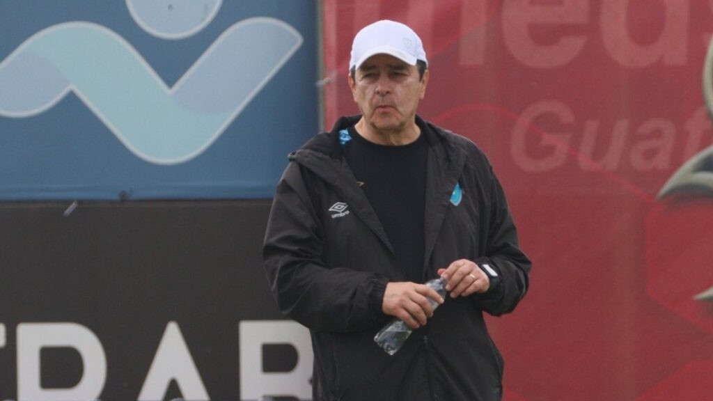 Luis Fernando Tena ya tiene al plantel completo de Guatemala | FEDEFUT