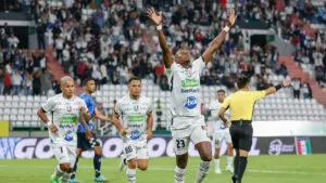 Once Caldas se desquita contra Boyacá Chicó en un festival de goles