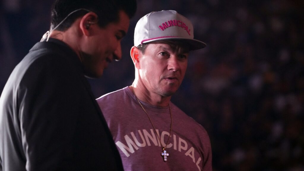 Canelo vs Crawford: Luminarias se hacen presente en Las Vegas para la pelea del mexicano