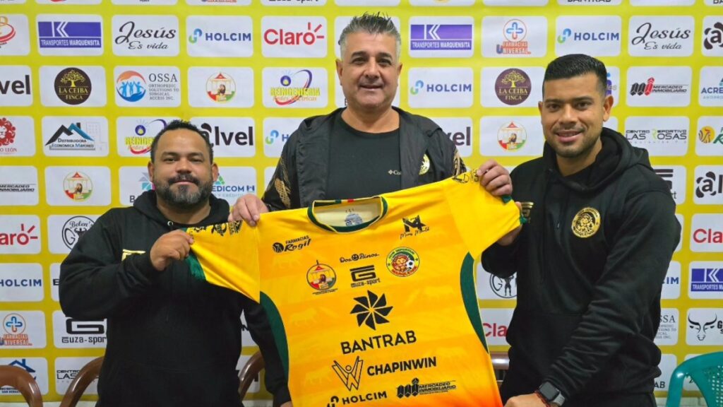 Rolando Blackburn podría llegar al equipo de Diego Vázquez | Facebook Marquense