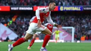 Martinelli borra la sonrisa del Manchester City con un golazo para dividir unidades