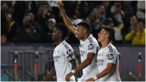 Real Madrid golea al Kairat y Mbappé acecha récord de Raúl en Champions