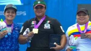 ¡Oro para Andrea Becerra! La mexicana sube a la cima del podio de Gwangju 2025