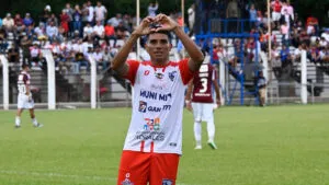 Mictlán se impone por la mínima ante un Comunicaciones con muchas ausencias