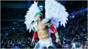 Místico se roba la Noche de Leyendas Pokémon en la Arena México