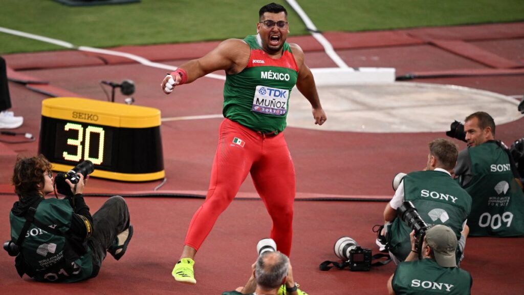 Uziel Muñoz gana histórica plata