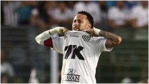 Neymar contradice a Carlo Ancelotti sobre su ausencia con Brasil